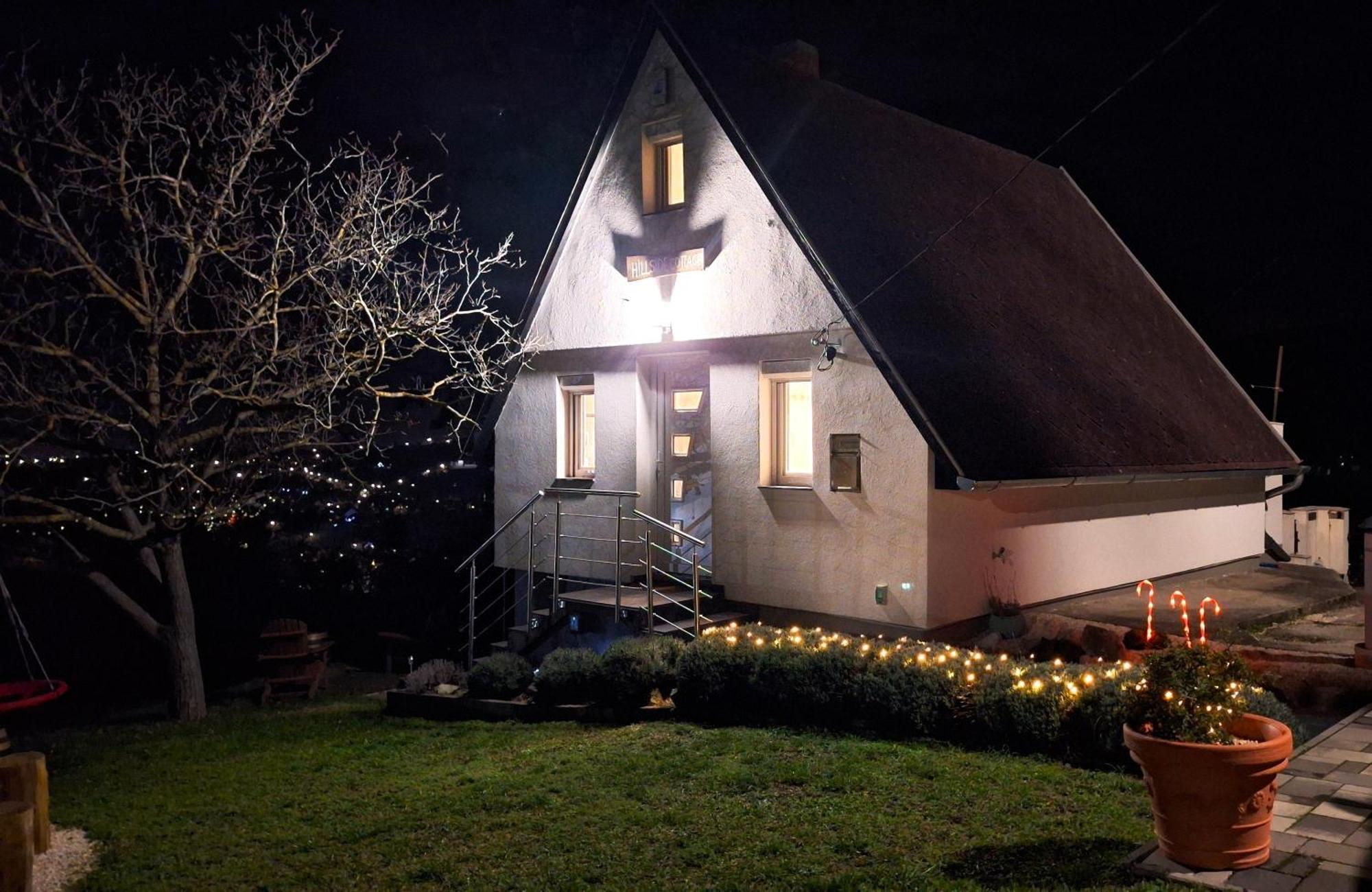 Hillside Cottage Pecs Exterior photo